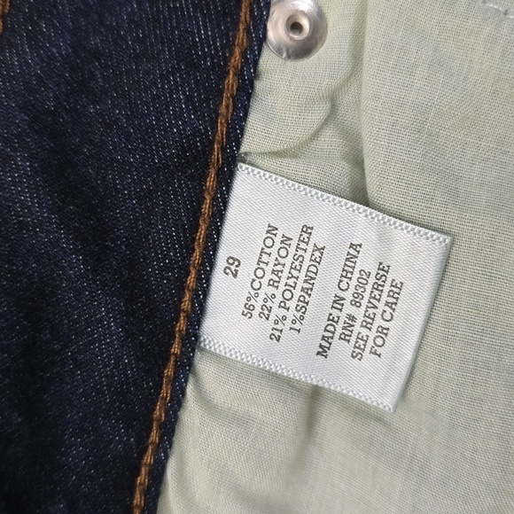 ALTAR'D STATE Women's 29 Short Blue Skinny Jeans with Subtle Fading - Picture 7 of 7